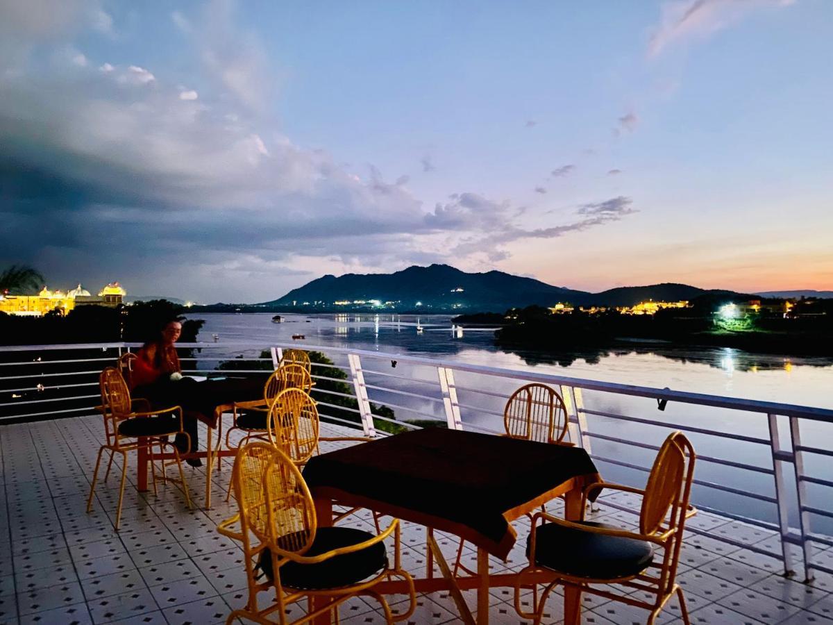 Haveli Jai Durga At Pichola Lake Hotel Udaipur Kültér fotó